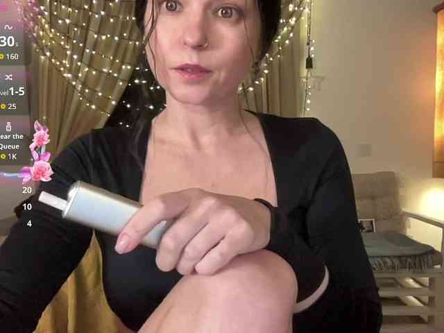 LilithNewdawn webcam