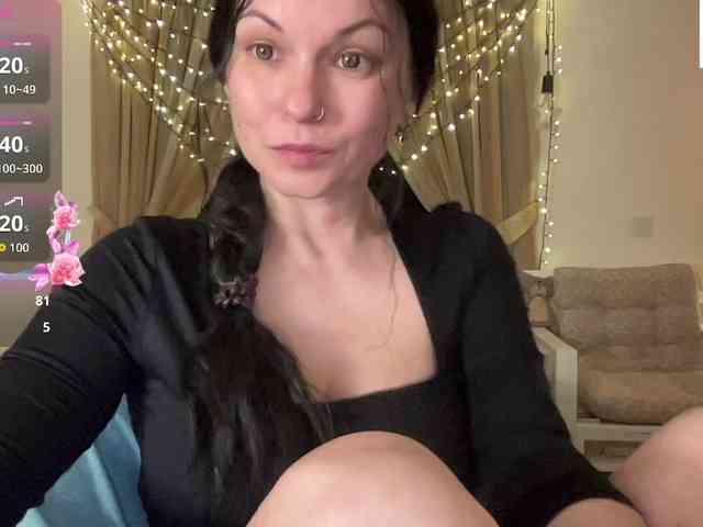 LilithNewdawn webcam