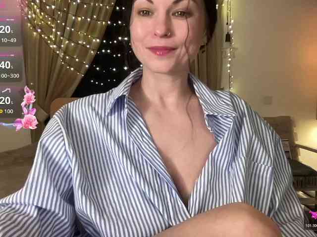 LilithNewdawn webcam