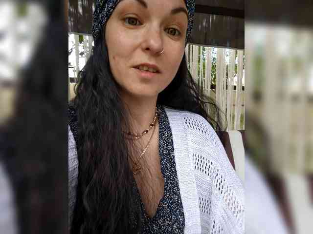 LilithNewdawn webcam