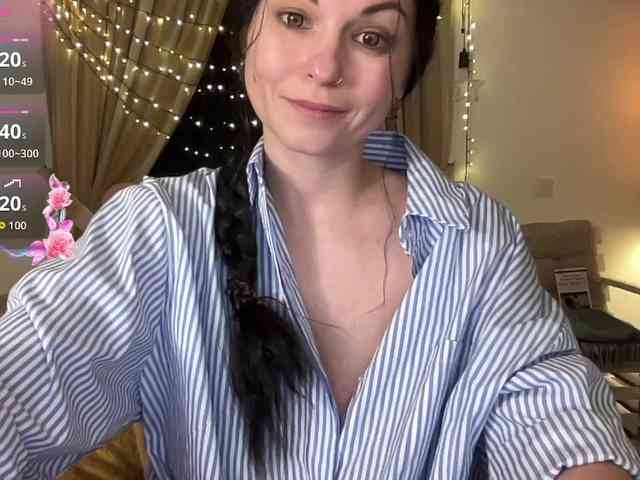 LilithNewdawn webcam