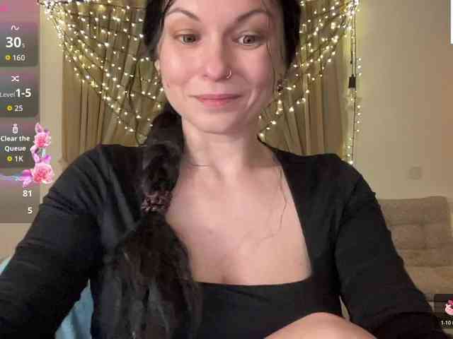 LilithNewdawn webcam