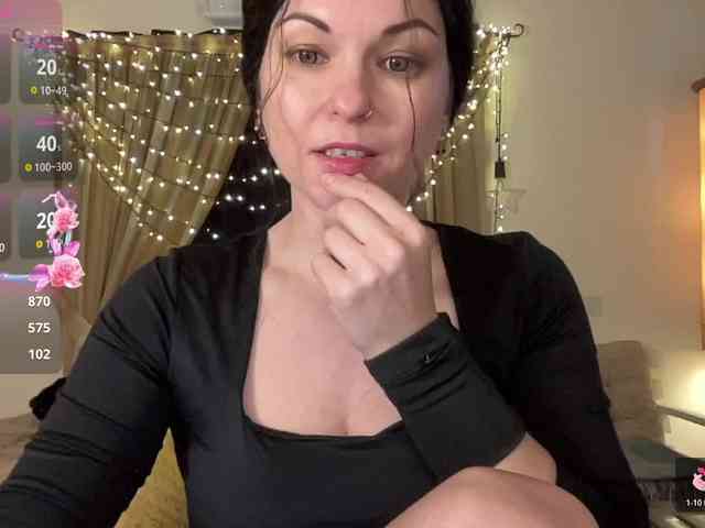 LilithNewdawn webcam