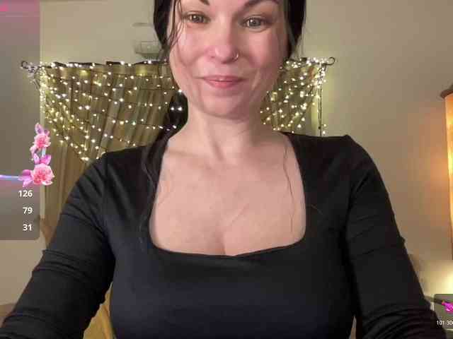 LilithNewdawn webcam