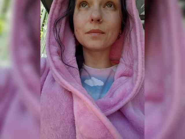 LilithNewdawn webcam