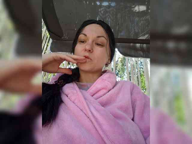 LilithNewdawn webcam