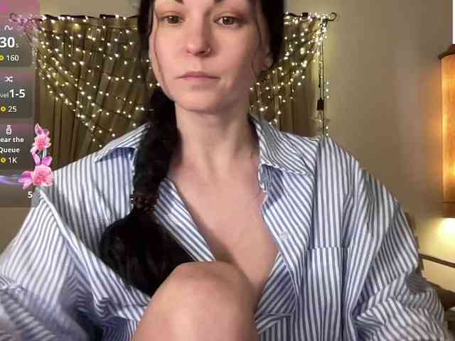 LilithNewdawn webcam