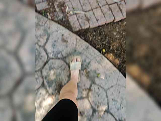 LilithNewdawn webcam