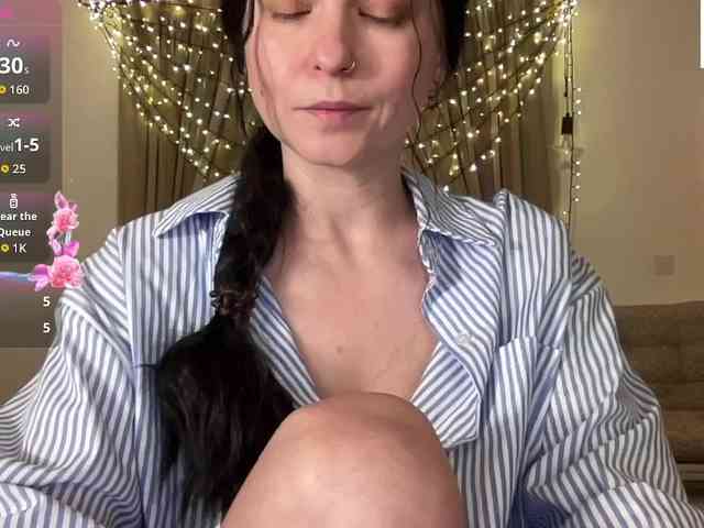 LilithNewdawn webcam