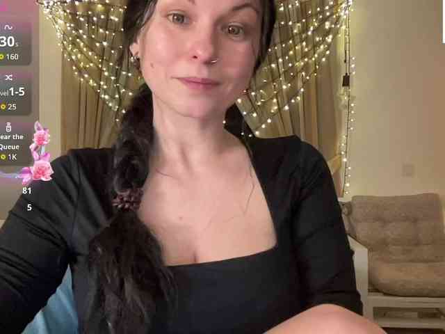 LilithNewdawn webcam