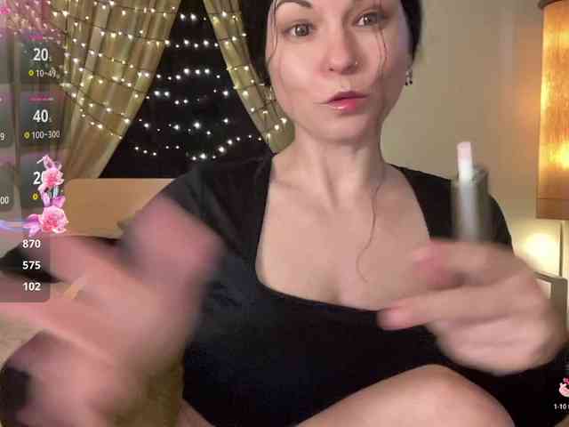 LilithNewdawn webcam