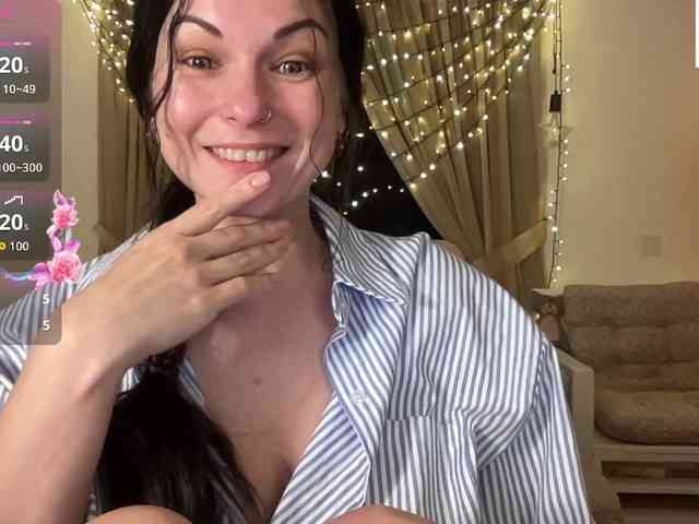 LilithNewdawn webcam