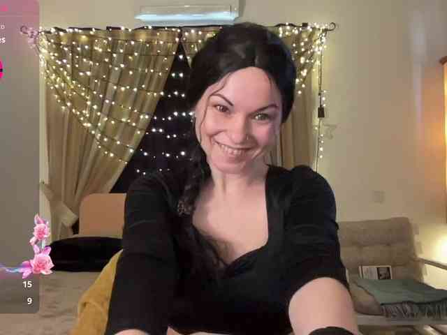 LilithNewdawn webcam