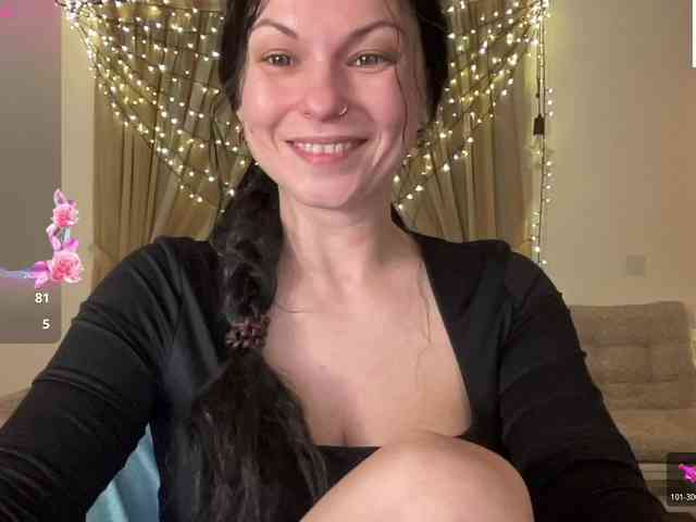 LilithNewdawn webcam