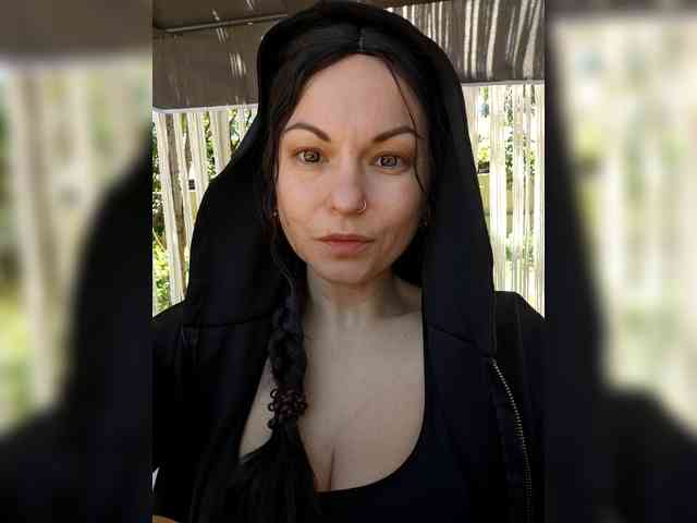 LilithNewdawn webcam