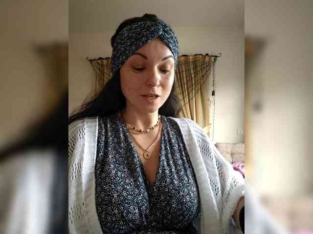 LilithNewdawn webcam