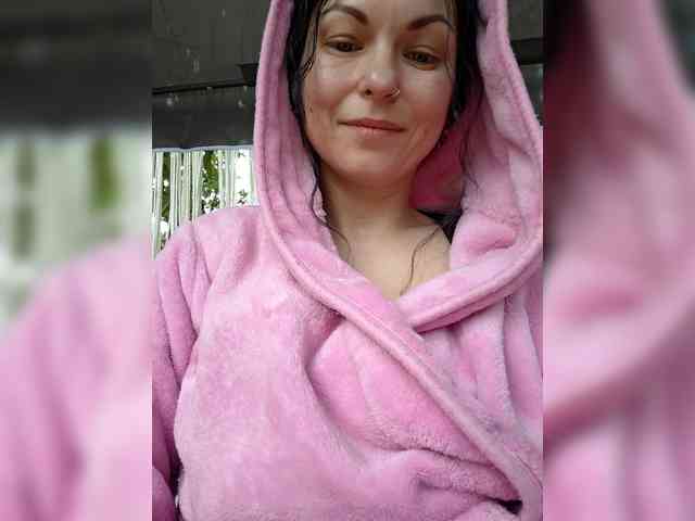 LilithNewdawn webcam