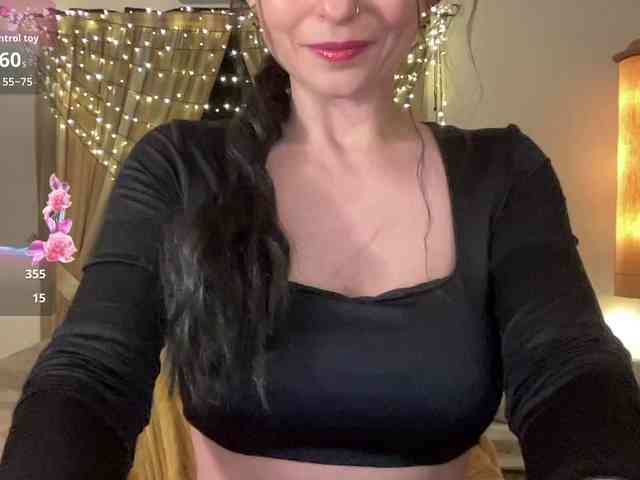 LilithNewdawn webcam