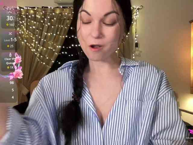 LilithNewdawn webcam