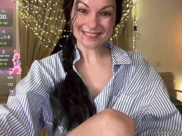 LilithNewdawn webcam