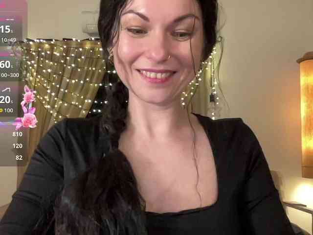 LilithNewdawn webcam