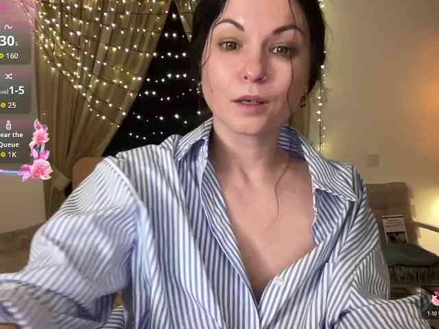 LilithNewdawn webcam