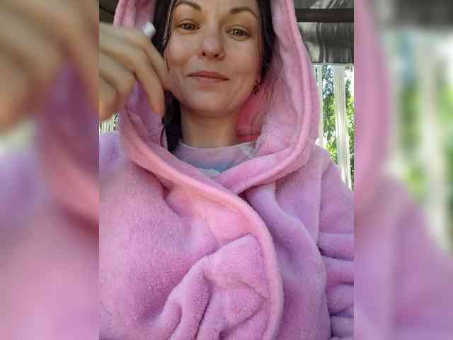 LilithNewdawn webcam