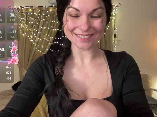 LilithNewdawn webcam