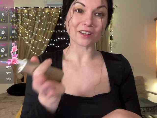 LilithNewdawn webcam