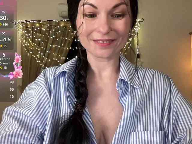 LilithNewdawn webcam