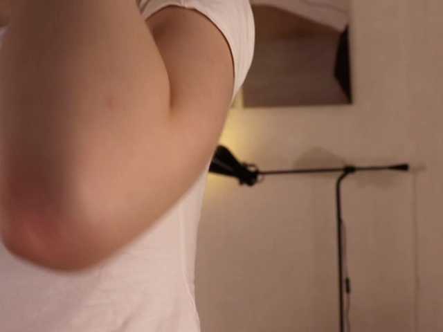 favoritesweets's BongaCams show and profile