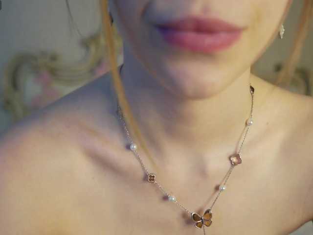 favoritesweets live cam on BongaCams