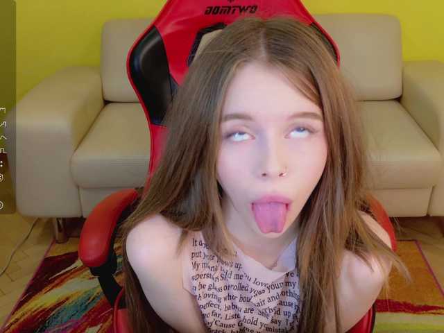 favoritesweets live cam on BongaCams