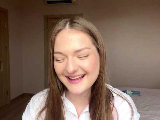 HildaSoscia's BongaCams show and profile