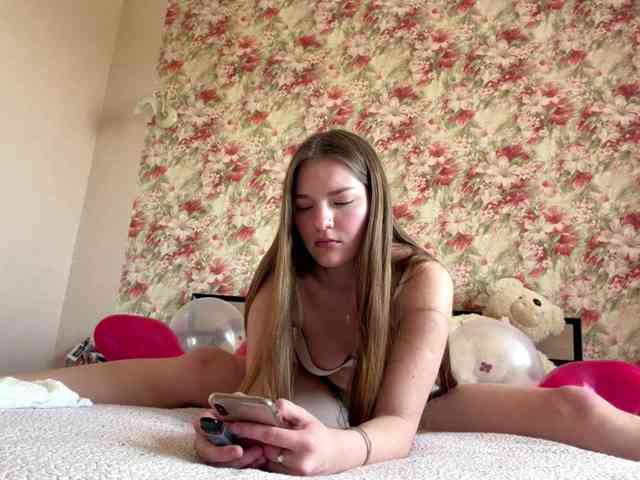 HildaSoscia webcam