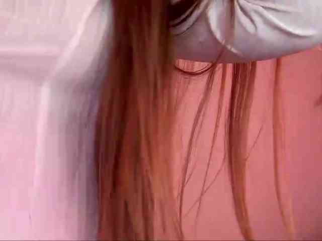 Model: HildaSoscia