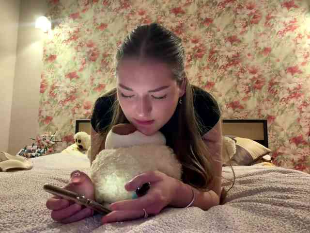 HildaSoscia webcam
