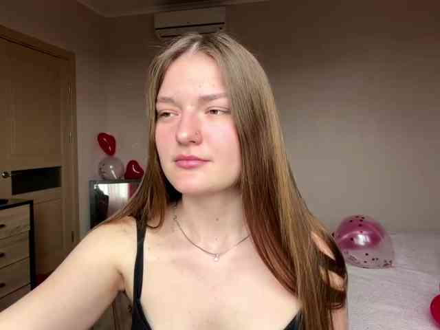 Model: HildaSoscia