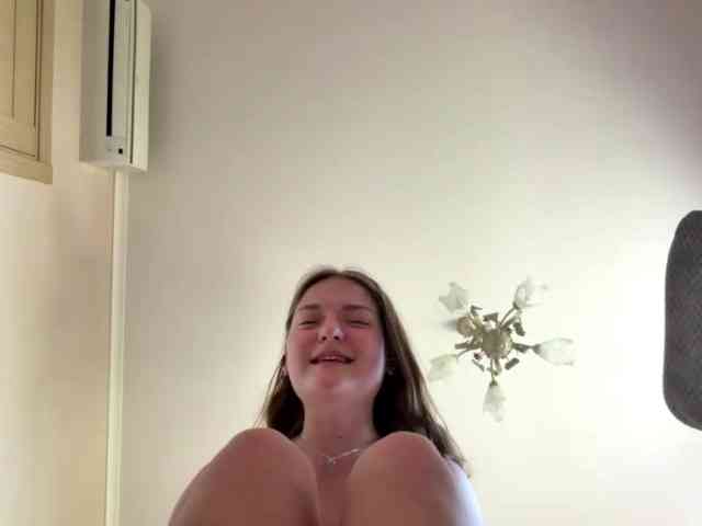 HildaSoscia webcam