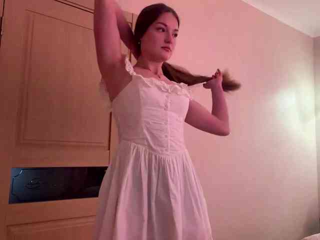Model: HildaSoscia