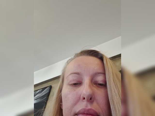 NyokoAnya11 live cam on BongaCams