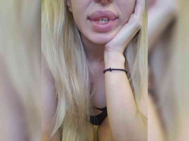 NyokoAnya11 webcam