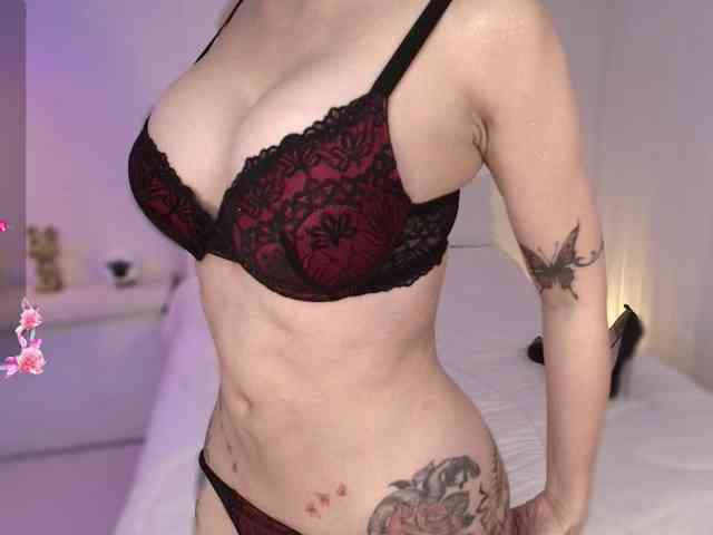 TgirlNova Live Webcam on BongaCams