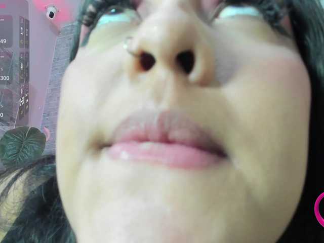 JoycePierce's BongaCams show and profile