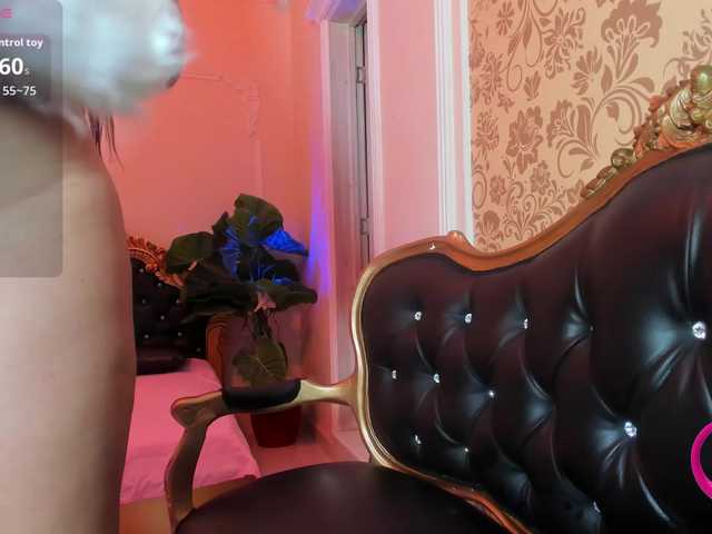 JoycePierce's BongaCams show and profile