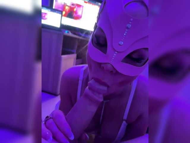 Pusydiamond live cam on BongaCams