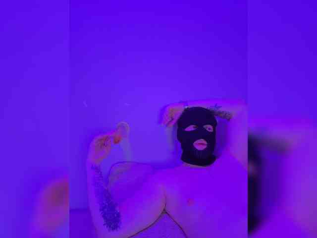 Model: Pusydiamond