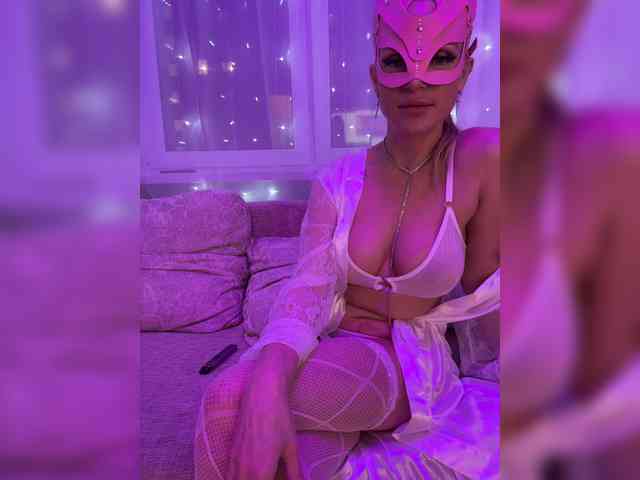 Модель: Pusydiamond