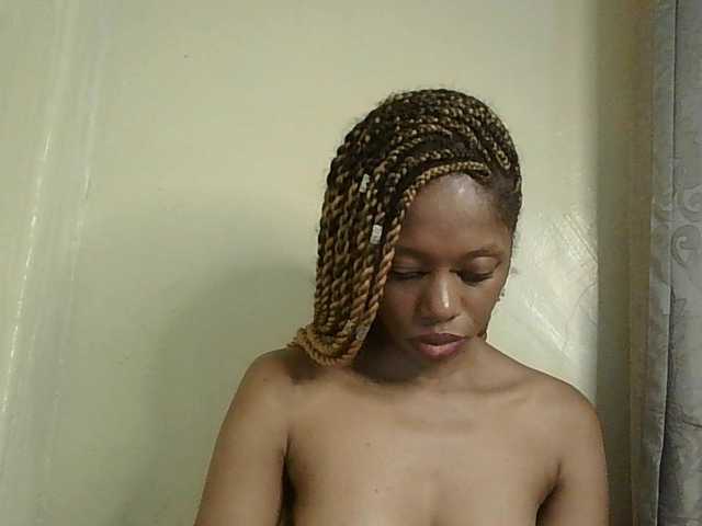 SexyBanni's BongaCams show and profile