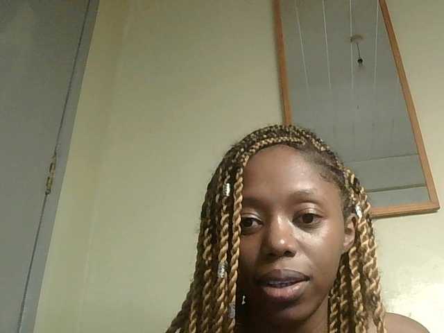 SexyBanni's BongaCams show and profile